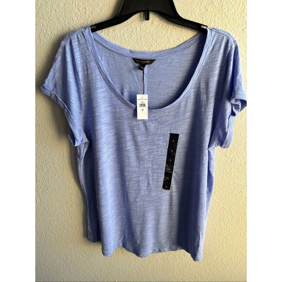 ❤️Bananna Republic Women’s Short Sleeve Tee - Picture 1 of 5